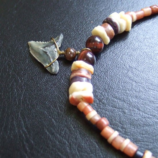 【表示現品】カマヒレザメの歯化石　ビーズブレスレット - 30294zhb