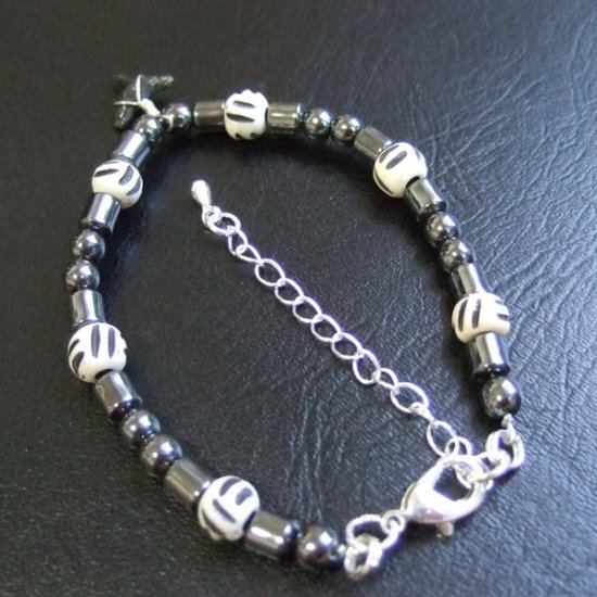 【表示現品】サメの歯化石　ビーズ ブレスレット - 30302zhb