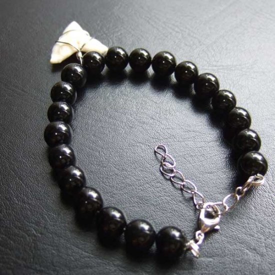 【表示現品】オオメジロザメの歯　ビーズブレスレット - BLB-13025