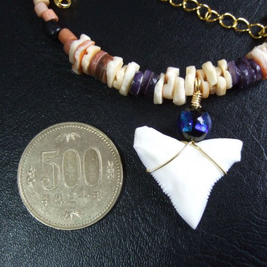 【表示現品】メジロザメの歯ホタル球ビーズネックレス - BLN-12024