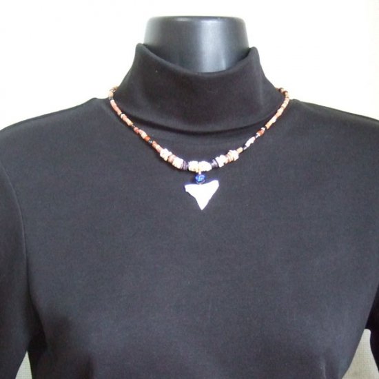 【表示現品】メジロザメの歯ホタル球ビーズネックレス - BLN-12024