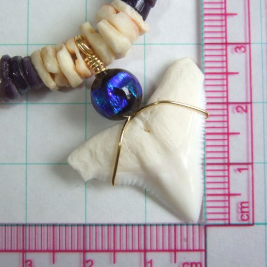 【表示現品】メジロザメの歯ホタル球ビーズネックレス - BLN-12024