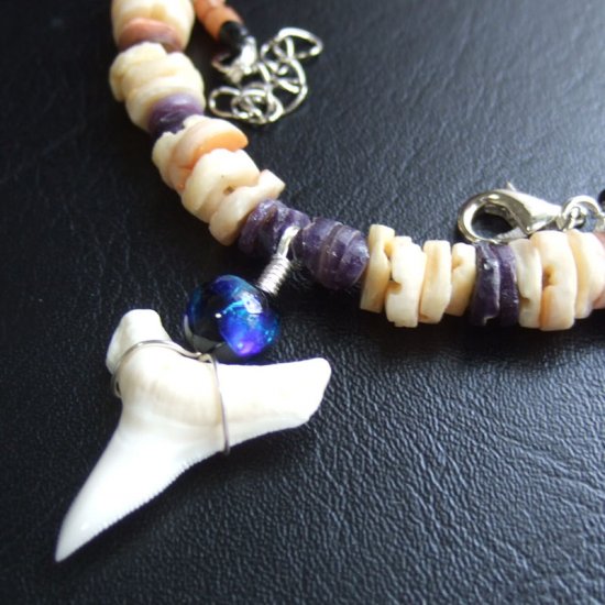 【表示現品】メジロザメの歯ホタル球ビーズネックレス - BLN-12035