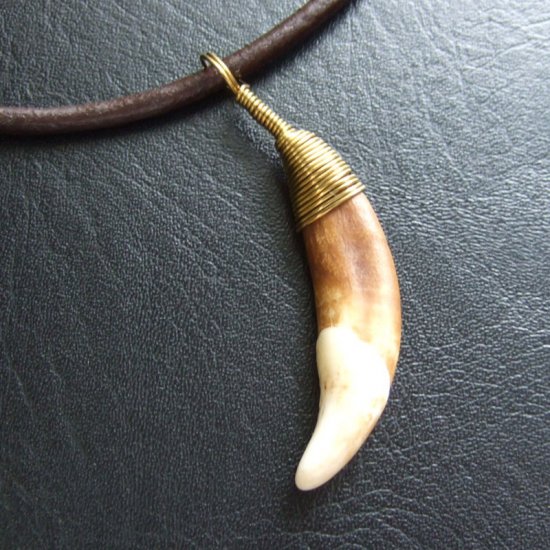 真鍮ワイヤラップ ビンテージ風狼ペンダントトップ - 15102zhc