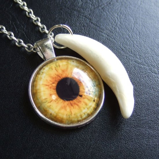 [表示現品] ウルフアイメダル付狼牙ペンダント大 (シルバー) - 15484zhb