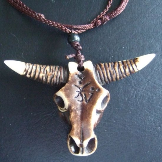 型抜きボーンカービングペンダント - 16045chc