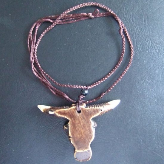 型抜きボーンカービングペンダント - 16045chc