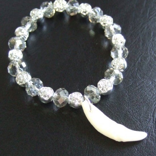 【表示現品】本物の牙ビーズブレスレット - 15623zhb