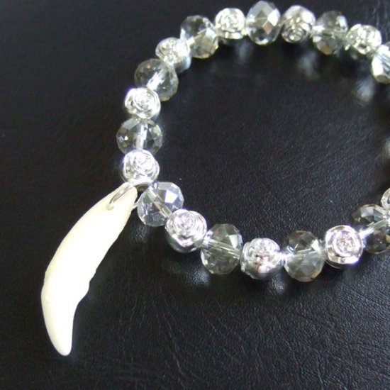 【表示現品】本物の牙ビーズブレスレット - 15623zhb