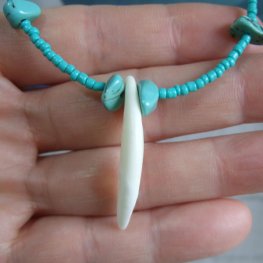 【表示現品】狼牙・ハウライトターコイズビーズネックレス - 15656zhb