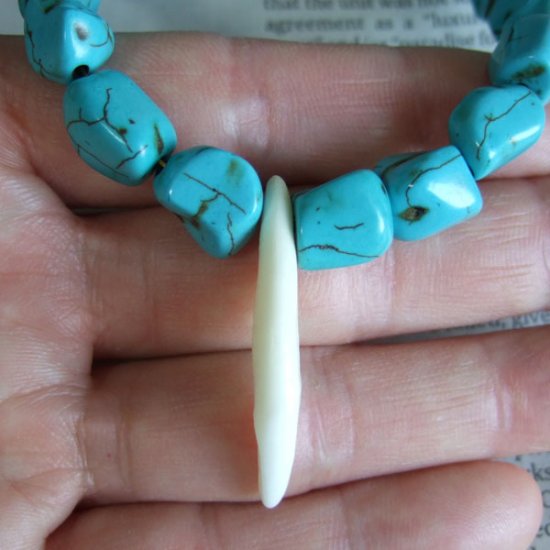 【表示現品】狼牙・ハウライトターコイズビーズネックレス - 15658zhb