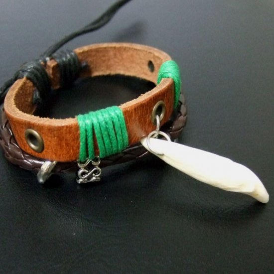 本物の牙ブレスレット - 15727zhc