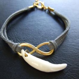 本物の牙ブレスレット - 15757chc