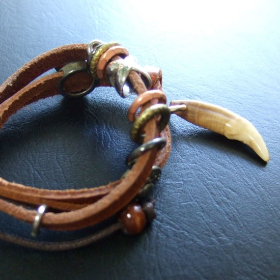 本物の牙ブレスレット - 15759chc