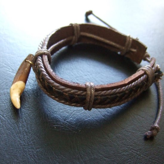 本物の牙ブレスレット - 15761chc