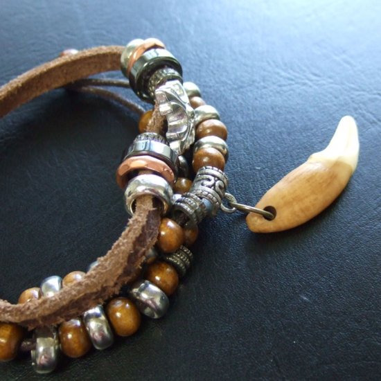 【訳あり】本物の牙ブレスレット - 15766chc