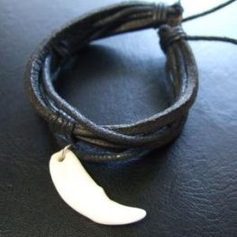 本物の牙ブレスレット - 15768chc