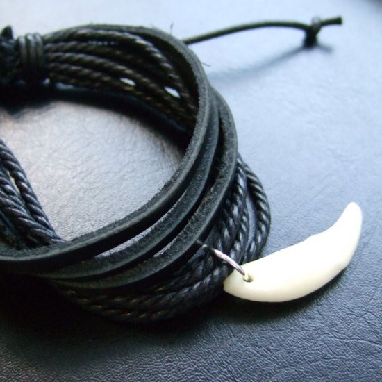 【表示現品】本物の牙ブレスレット - 15790zhb