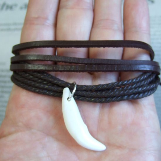 【表示現品】本物の牙ブレスレット - 15793zhb