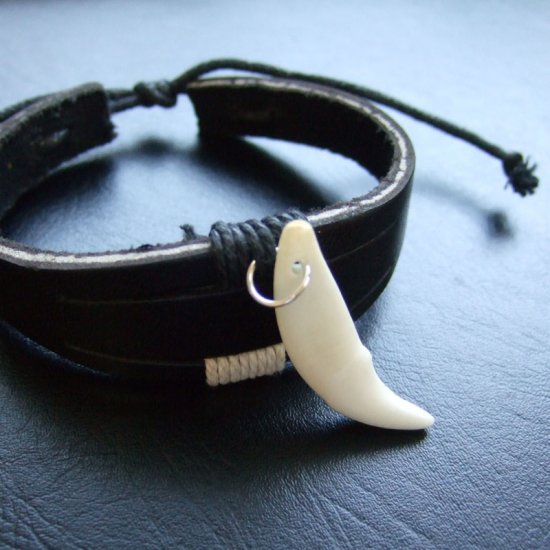【表示現品】本物の牙ブレスレット - 15794zhb