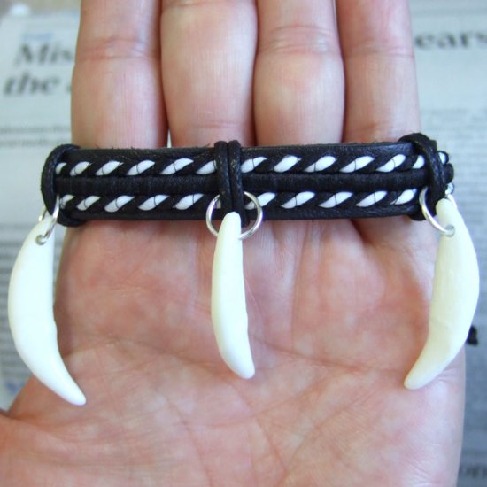 【表示現品】本物の牙レザーコードブレスレット - 15802zhb