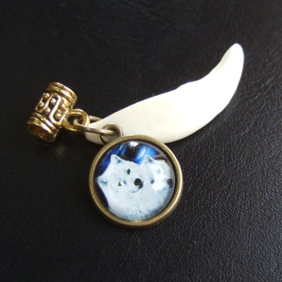 [表示現品] オオカミ柄ガラスメダル付狼牙ペンダント 小 - WTN-15016