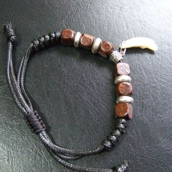 狼歯ブレスレット - WTB-25030