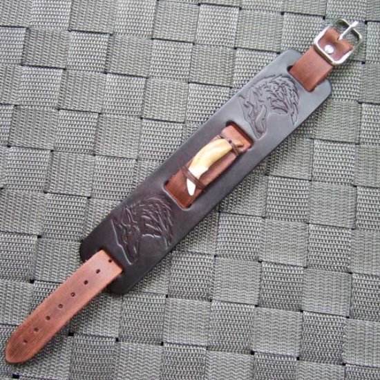 本物の牙レザーブレスレット（茶） - WTB-25035