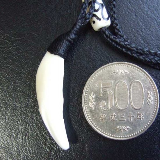 【表示現品】狼牙編み込みネックレス＜黒コード　中サイズ＞ - WTN-15063