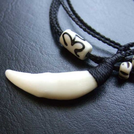 【表示現品】狼牙編み込みネックレス＜黒コード　中サイズ＞ - WTN-15063