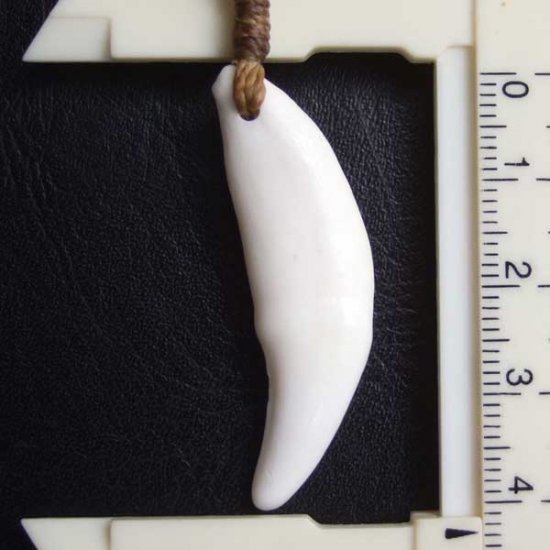 【表示現品】狼牙編み込みネックレス＜カーキコード　中サイズ＞ - WTN-15090