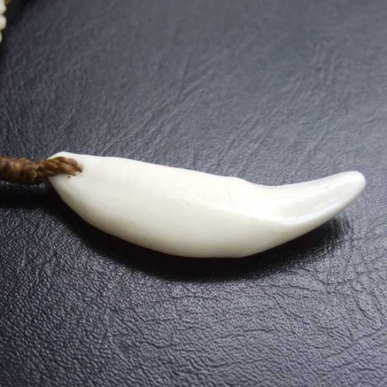 【表示現品】狼牙編み込みネックレス＜カーキコード　中サイズ＞ - WTN-15090