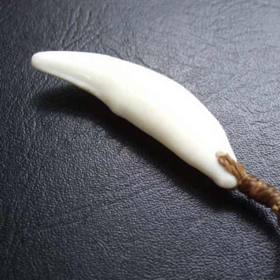 【表示現品】狼牙編み込みネックレス＜カーキコード　中サイズ＞ - WTN-15090