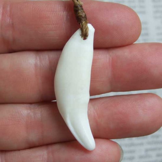 【表示現品】狼牙編み込みネックレス＜カーキコード　中サイズ＞ - WTN-15090