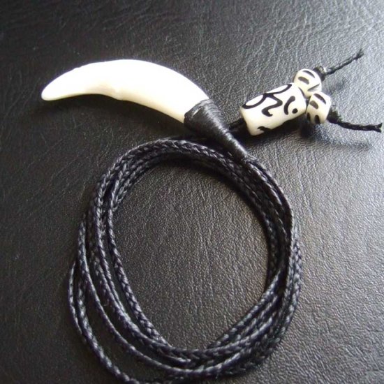 【表示現品】狼牙編み込みネックレス＜黒コード　中サイズ＞ - WTN-15098