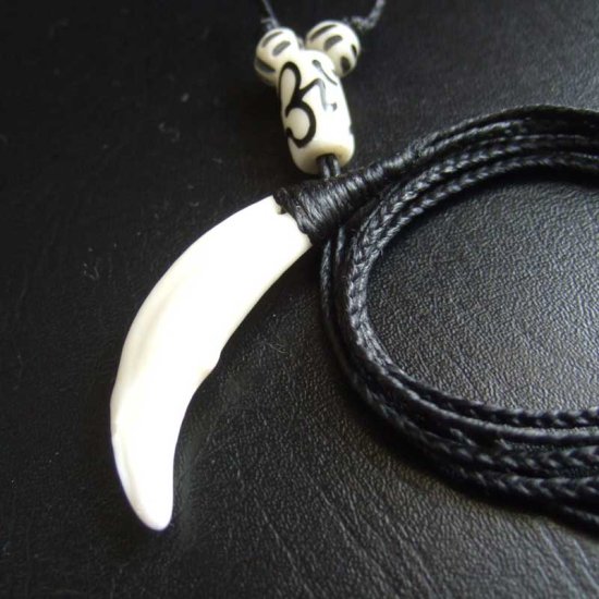 【表示現品】狼牙編み込みネックレス＜黒コード　中サイズ＞ - WTN-15098