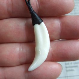 【表示現品】狼牙編み込みネックレス＜黒コード　中サイズ＞ - WTN-15098