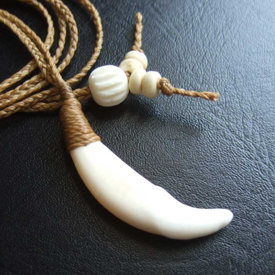 【表示現品】狼牙編み込みネックレス＜黒コード　中サイズ＞ - WTN-15100