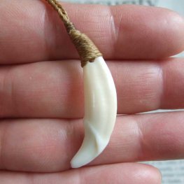 【表示現品】狼牙編み込みネックレス＜黒コード　中サイズ＞ - WTN-15100